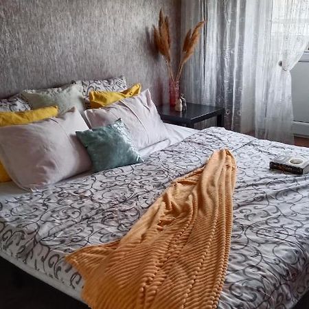 Трехкомнатные Апартаменты В 15 Микрорайоне С Видом На Каспийское Море И Возле Моря Aktau  Kültér fotó
